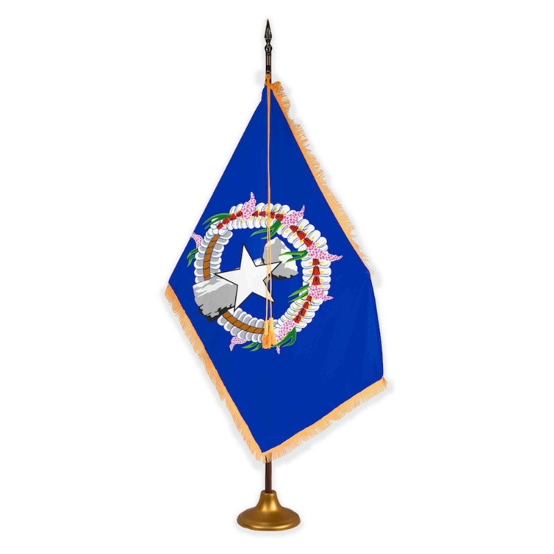 7’ Northern Mariana Islands Indoor Oak Pole Set with Metal Accessories